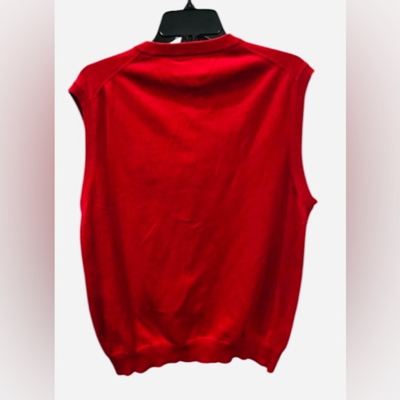 Red Sleeveless Sweater Golf Vest - Picture 3 of 6